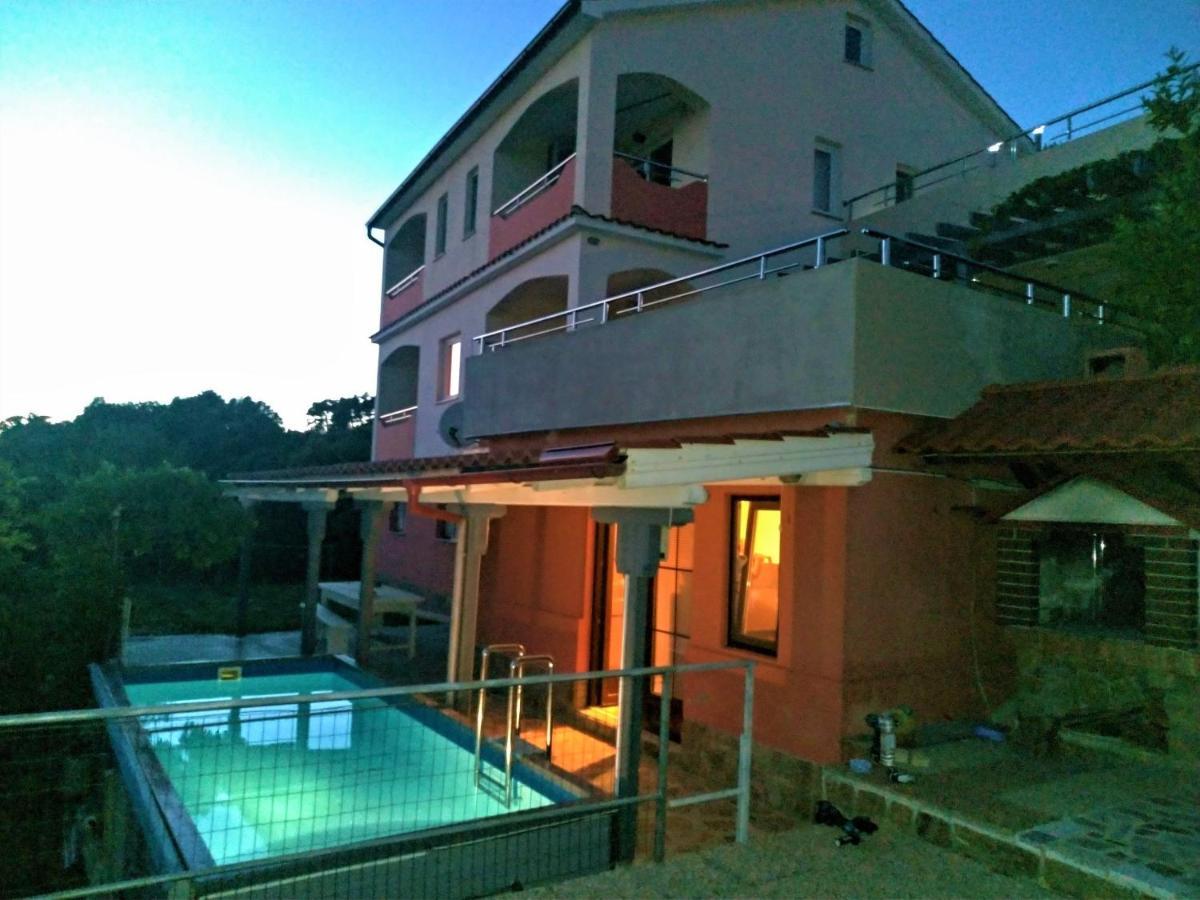 Apartments Lumar Palit Buitenkant foto