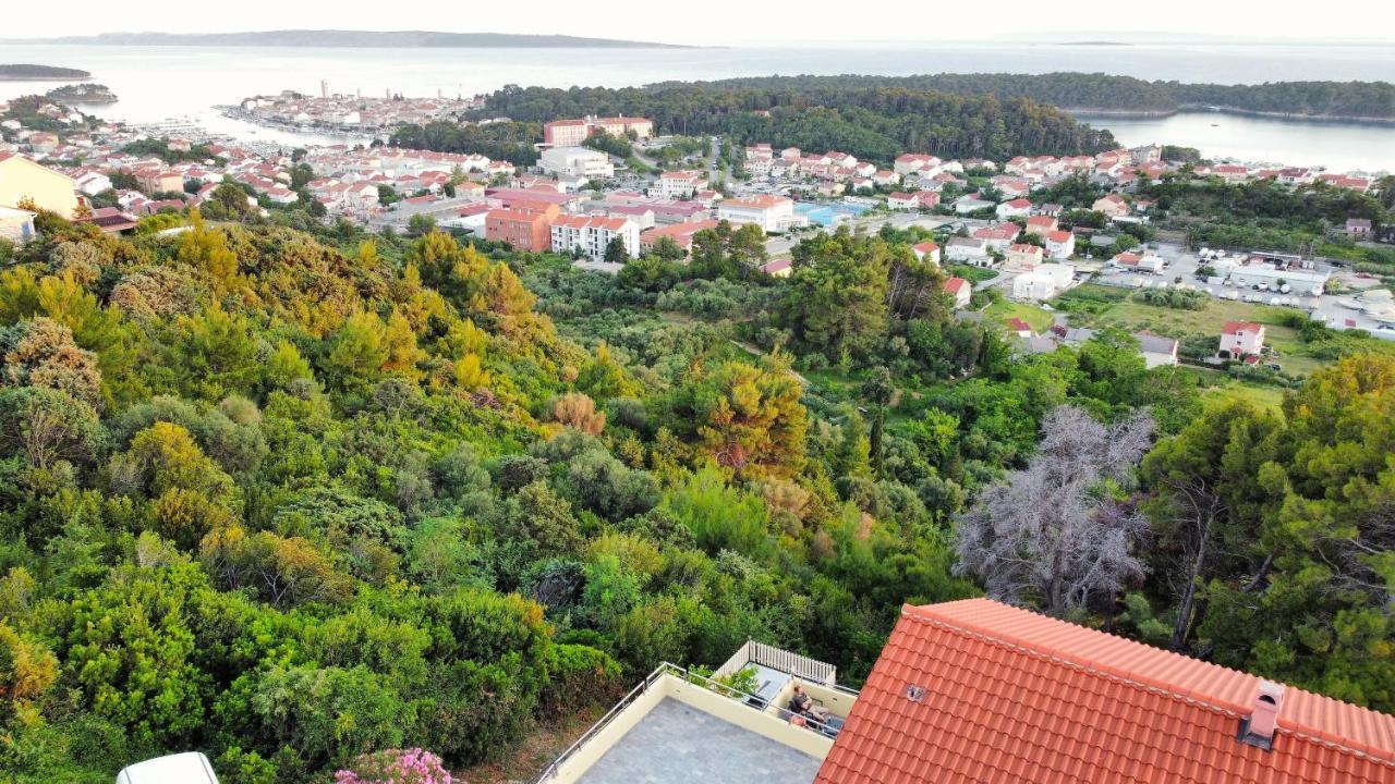 Apartments Lumar Palit Buitenkant foto